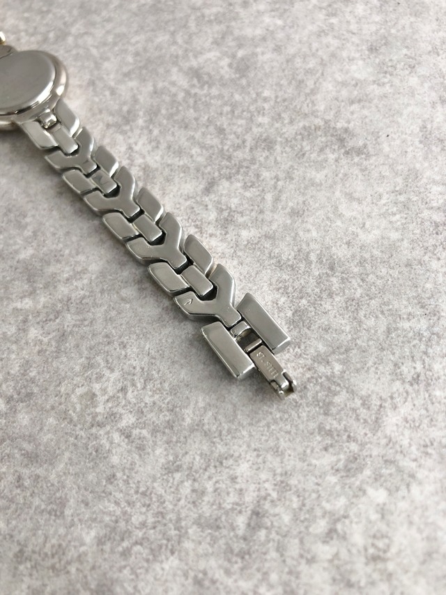 Yves Saint Laurent イヴ・サンローラン 腕時計 シルバー×ゴールド ローマ文字 ステンレススチール クウォーツ 5420-F45278 46jnbp