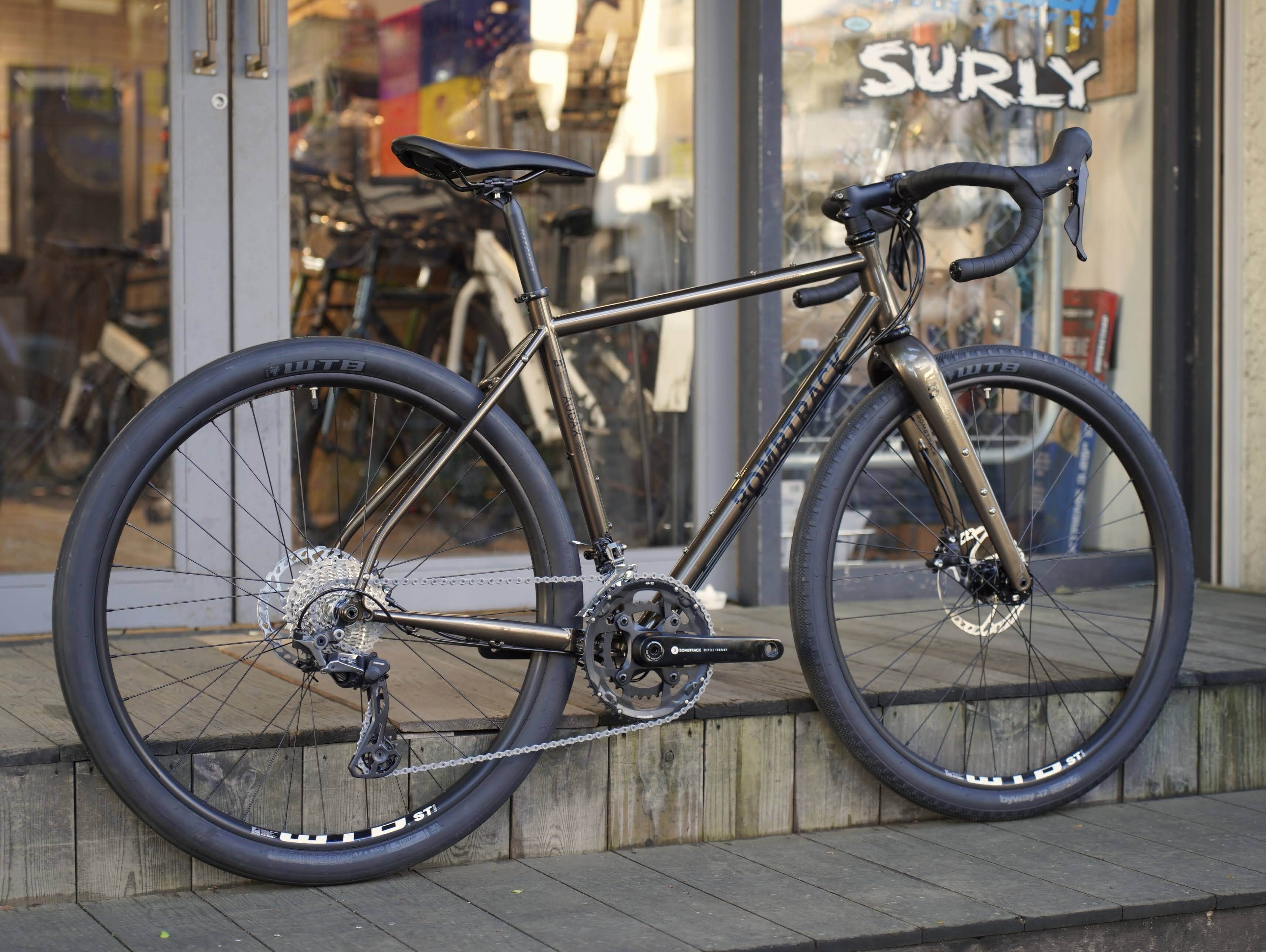 *現金20%・クレジット15%OFF*BOMBTRACK AUDAX Sサイズ