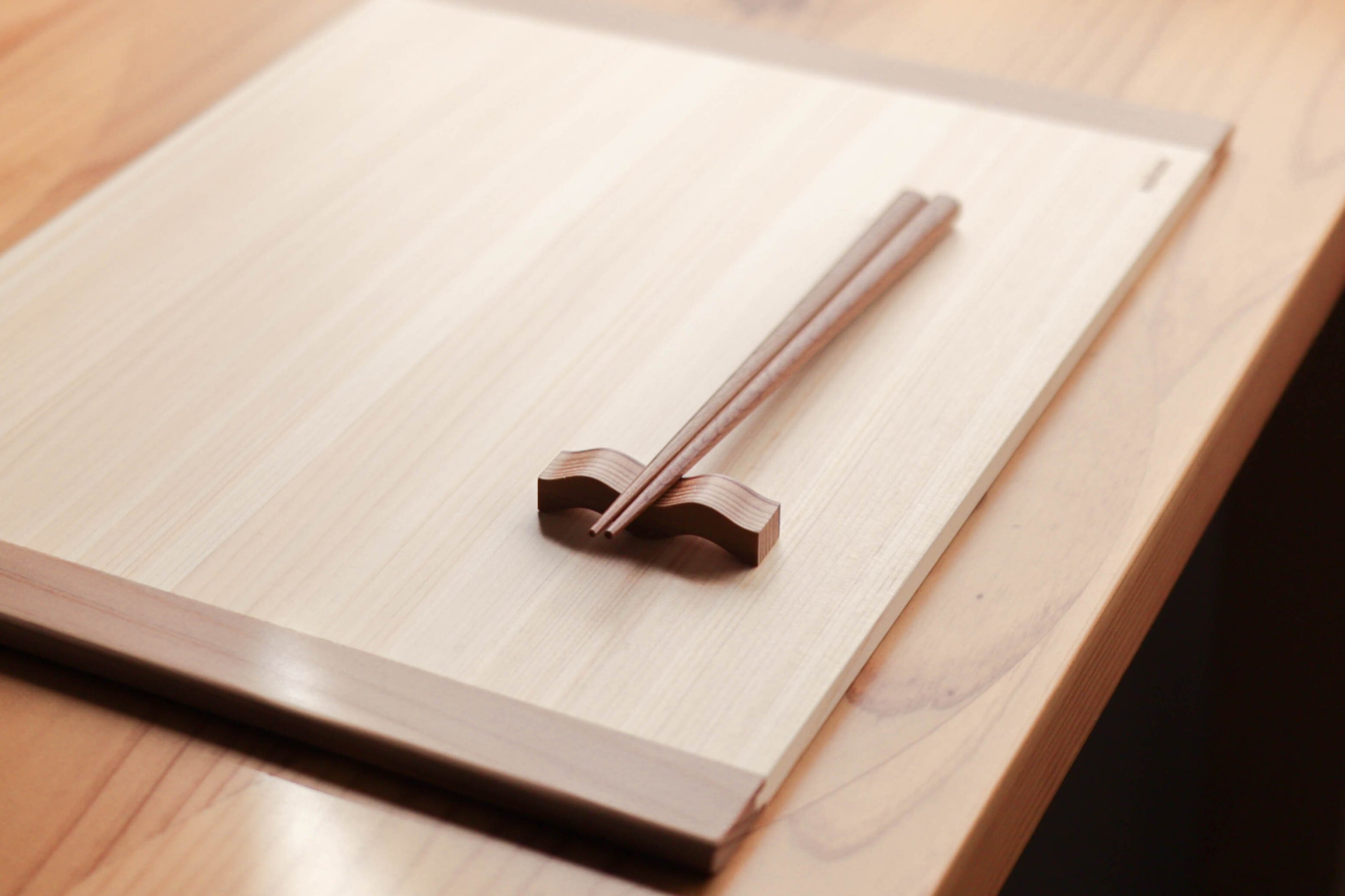 tonono 箸置き（杉）