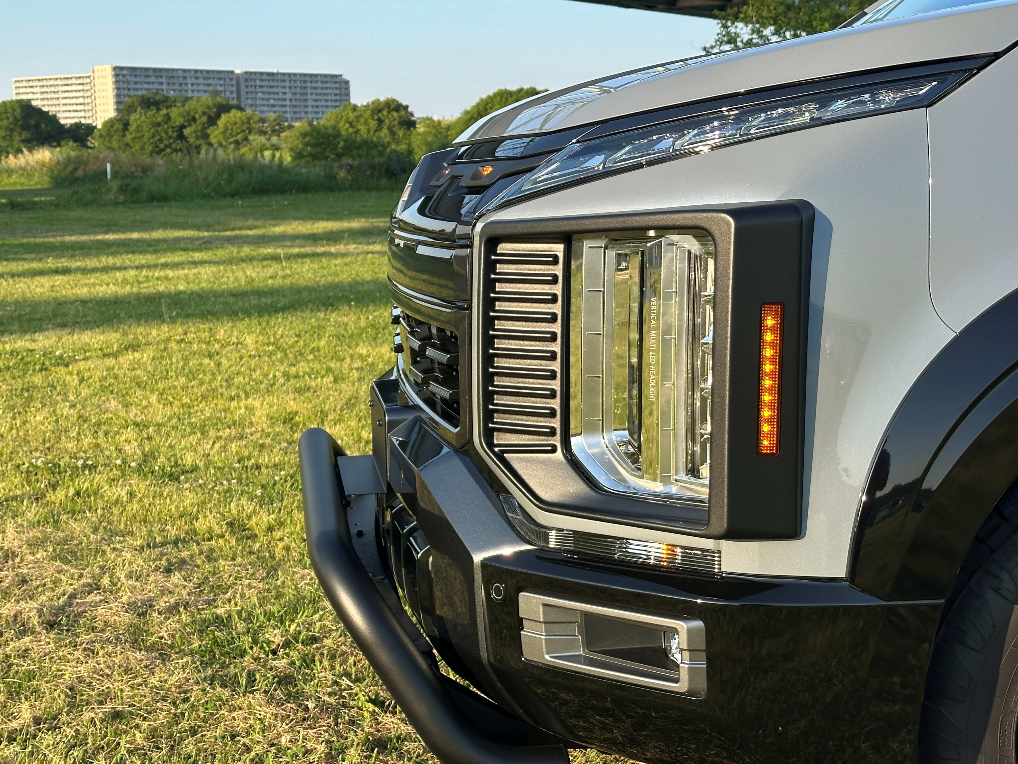 MONOBOX off-road：デリカヘッドライトプロテクター | TRISTAR Online