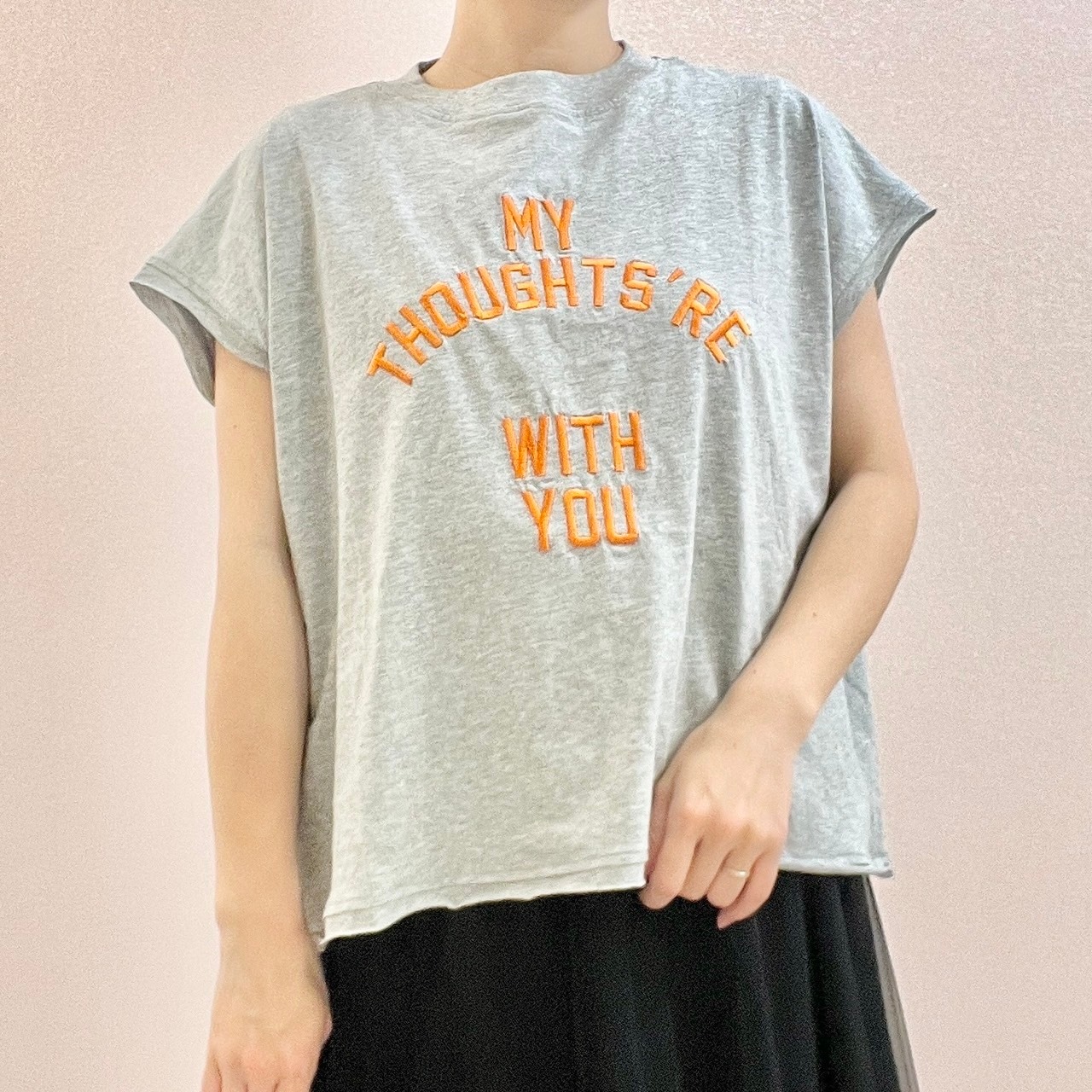 刺繍ロゴTシャツ