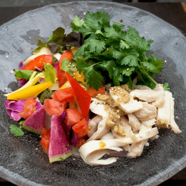 有機パクチー＆チキンの有機リーフサラダ　Organic Coriander & Chicken Organic Leaf Salad