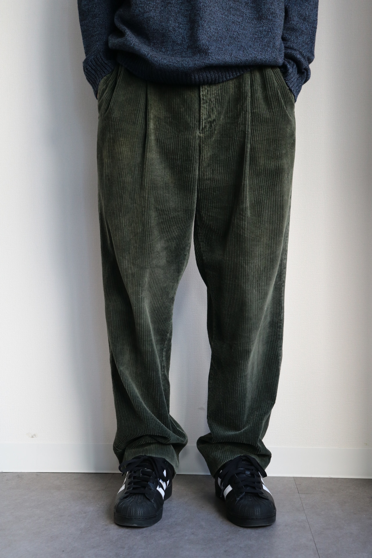 GAP green corduroy 2 tuck slacks