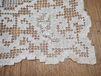 ベージュ　薄編みマット（シミ・破れあり） 画像9