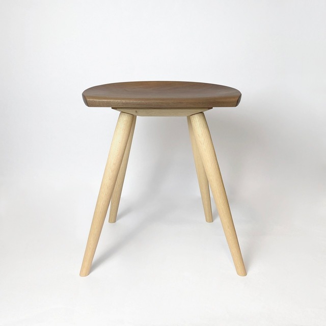 ムーンスツール挽脚　ブラックウォルナット　Moon stool - Black walnut