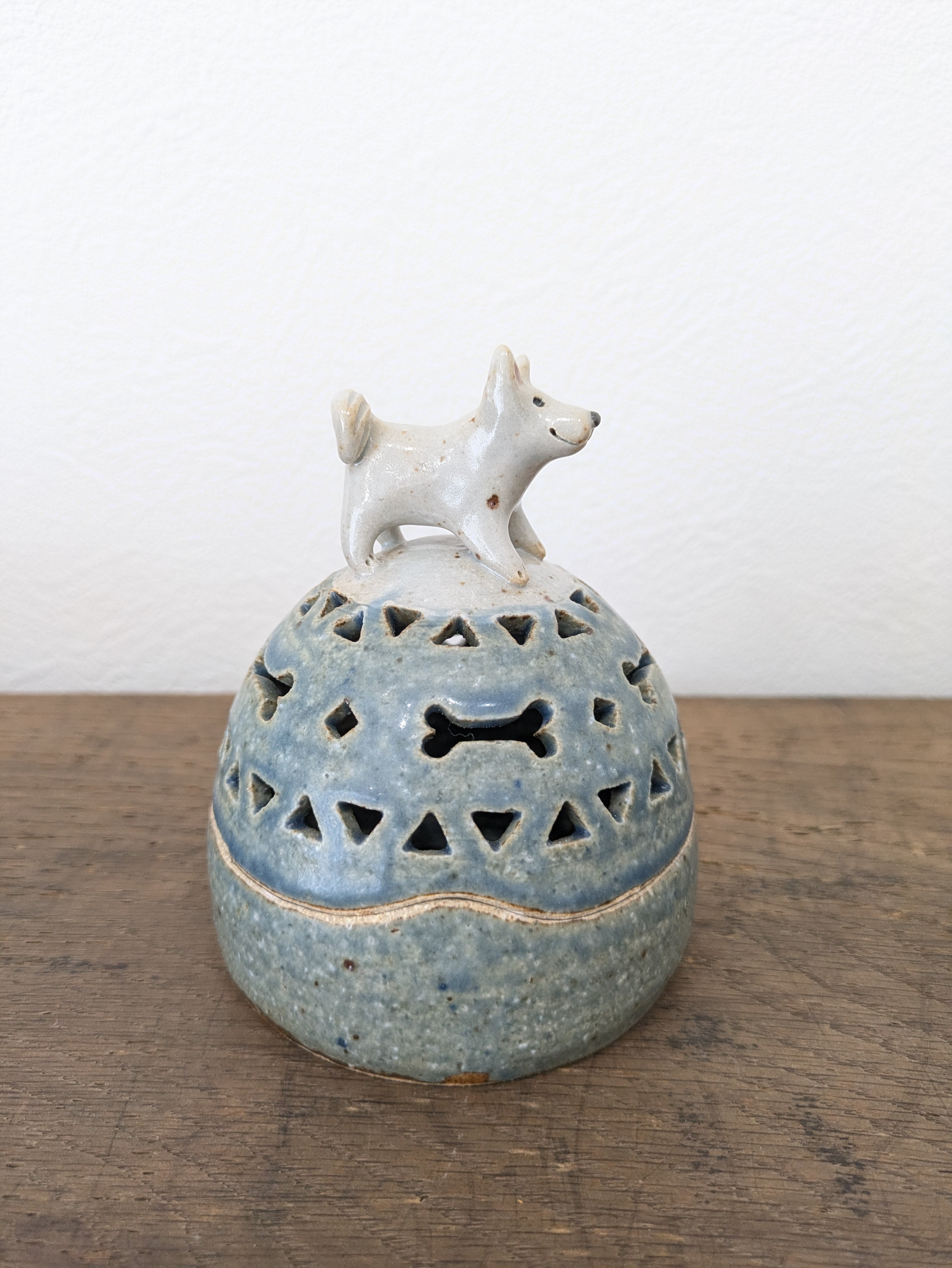 雑貨》白い犬の香炉〜泰木窯〜 | soloki