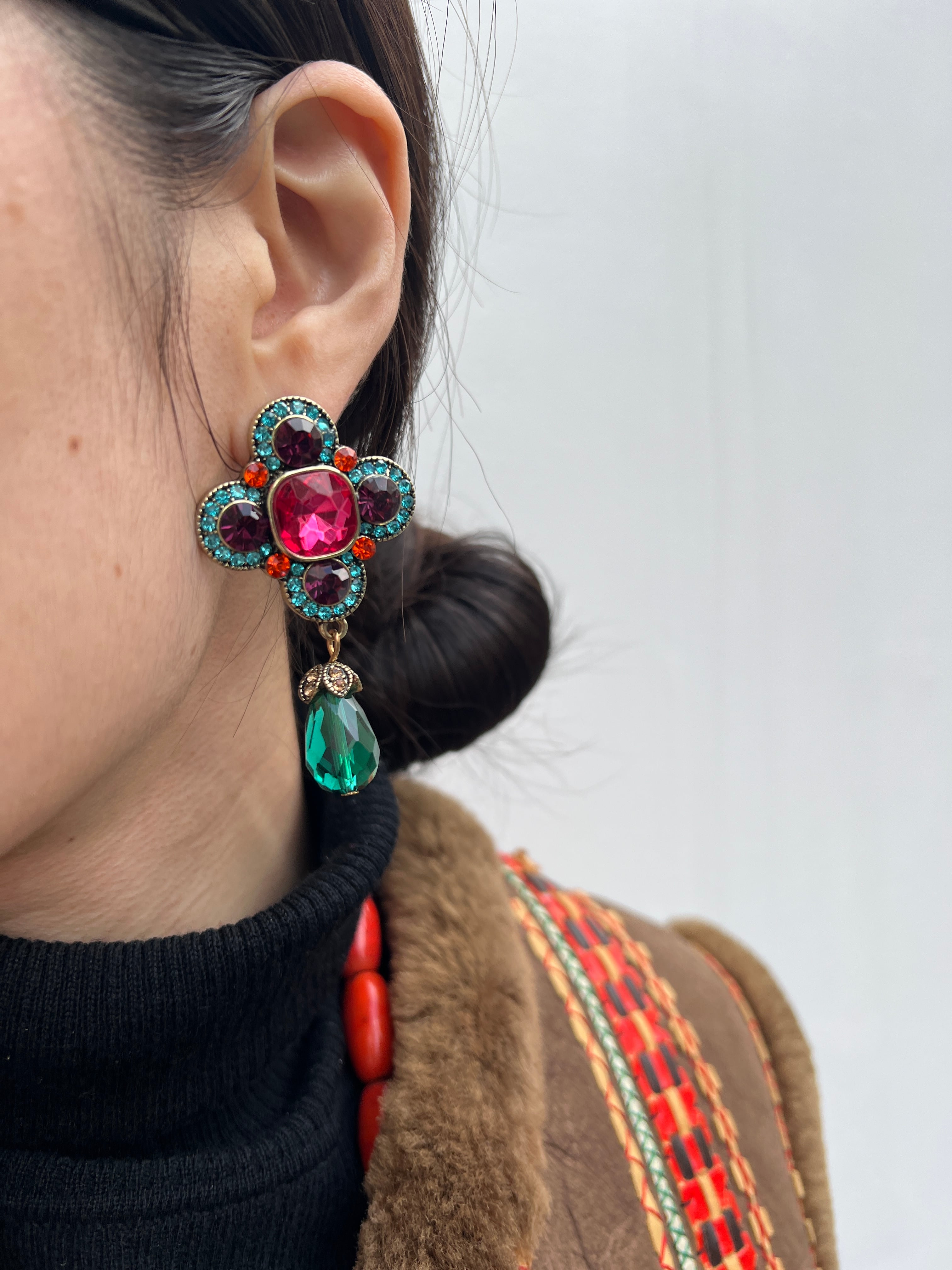 Dead stock bijou pierced earrings