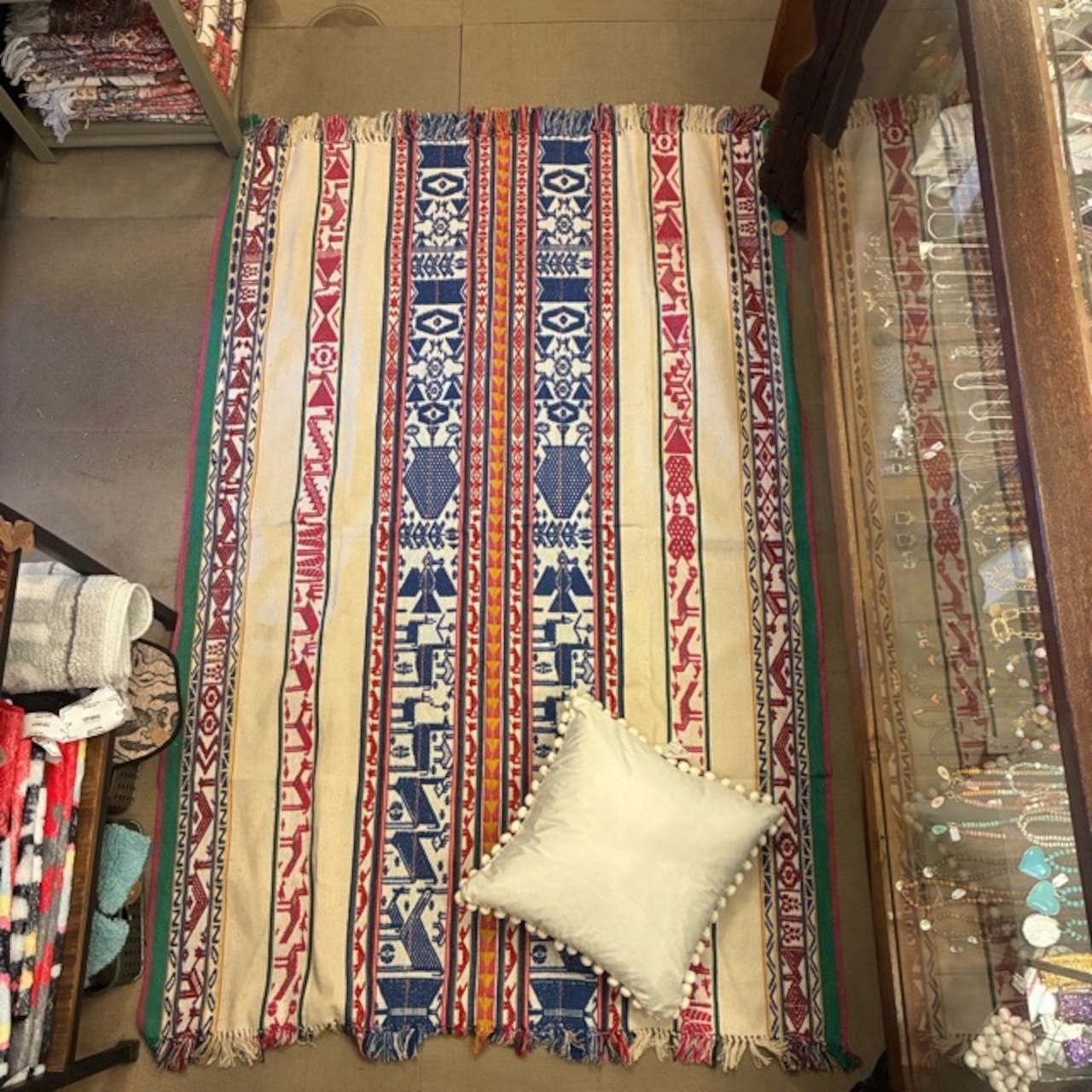 India Animal patterns rug　アニマルパターンラグ　125×175cm  エキゾチック　アイボリー　2人掛けソファ　ビーチマット　ソファカバー　ベッド　リビング　車内マット　コットン　綿