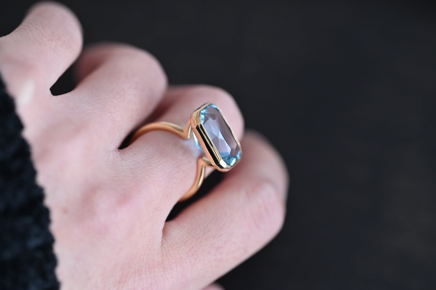 一点限り】K18YG ブルートパーズ(12.95ct) 覆輪リング | ASHIOURY