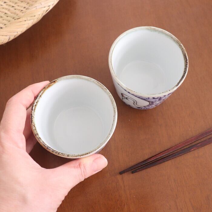 【新品未使用】和食器(むう)陶器 Amazon.co.jp: 美濃焼 山周 「 きれいに盛れるうつわ 」 灰釉木の実