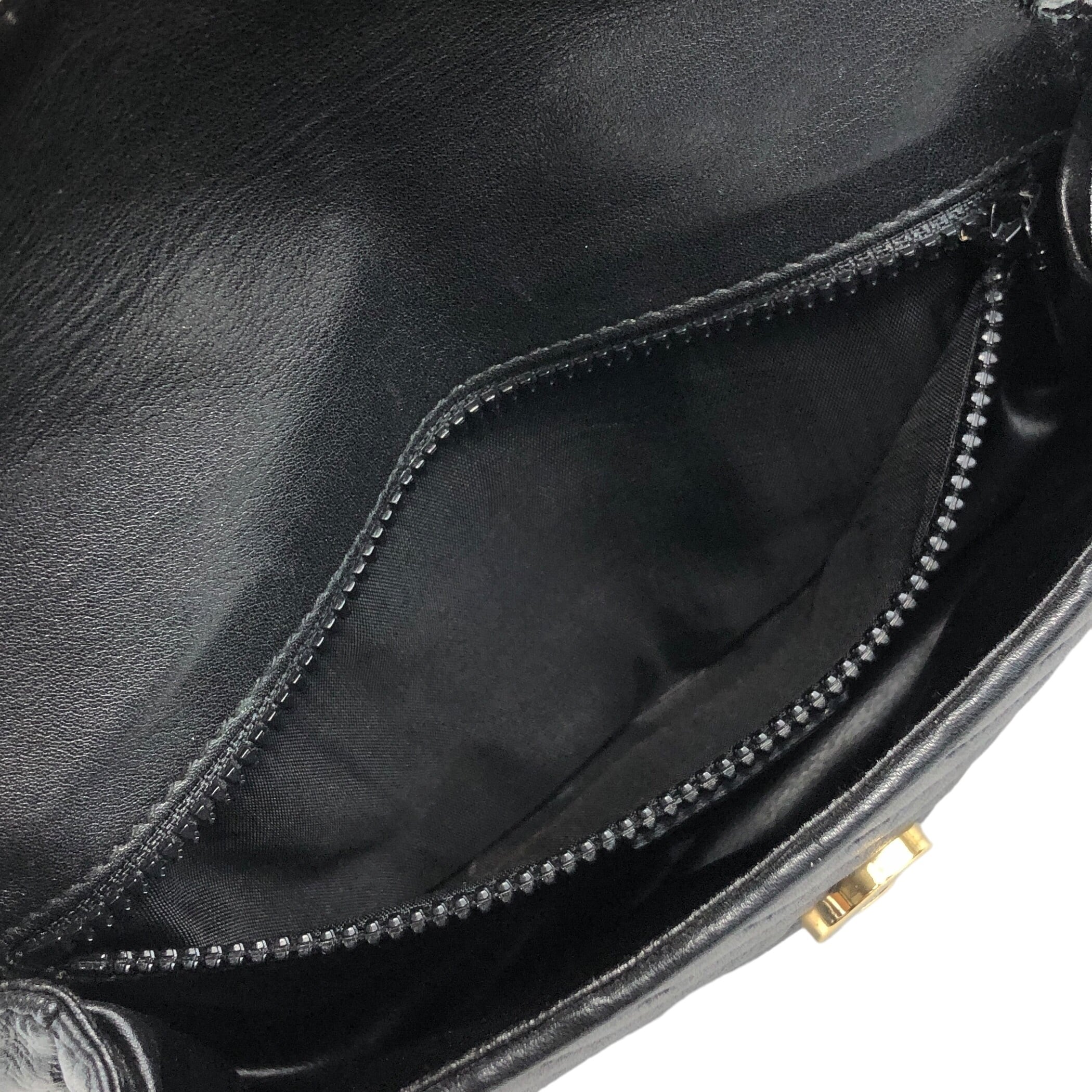 CELINE セリーヌ ショルダーバッグ ブラック トリオンフ レザー CELINE セリーヌ ショルダーバッグ ブラック トリオンフ レザー