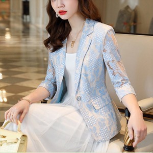 【送料無料】 レースジャケット 3色 花柄 七分袖 エレガント系 透け感 シースルー 大人可愛い きれいめ こなれ感 春 30代 40代 お出かけ 女子会 デイリーユース お茶会 お呼ばれ レディースファッション 可愛い