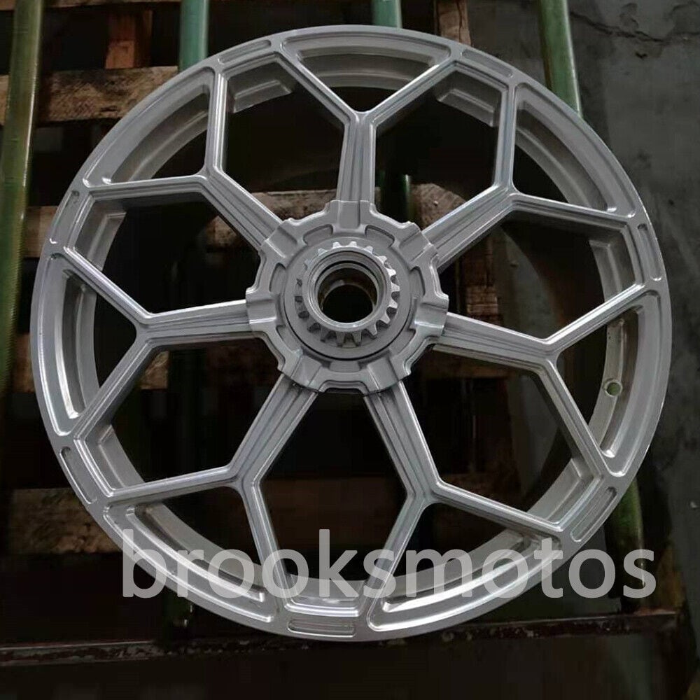 ランボルギーニ アヴェンタドール LP700 SVJ 20インチ 21インチ 鍛造