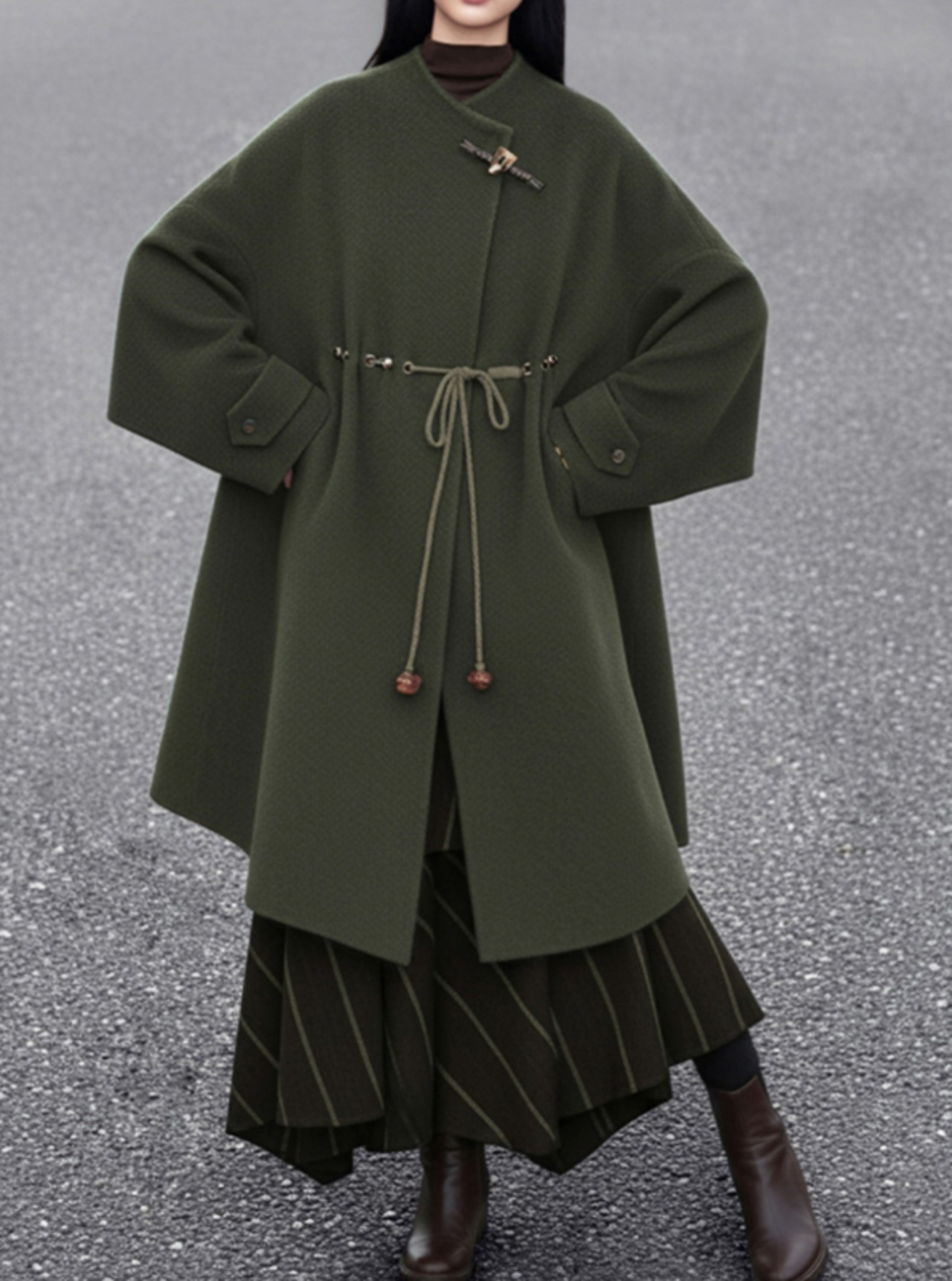 ヴァーダント・ウィッチ  ウエストロープコート　M25110