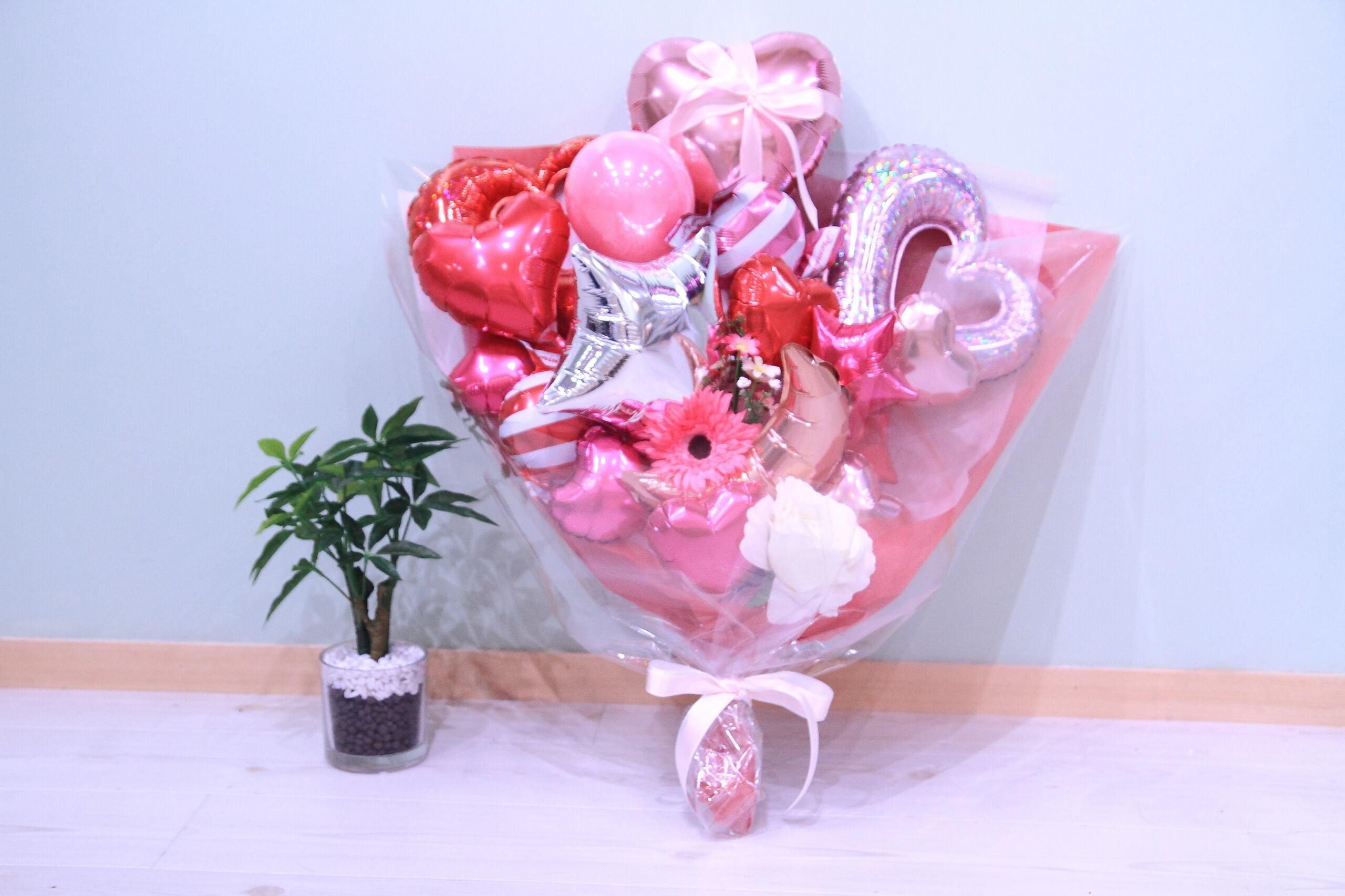 卒業式 卒園式 修了式等に バルーンバンチg 花束タイプ 送料込み 引き取りの場合8 800円 バルーンショップ E スマイル バルーンギフトオンラインショップ