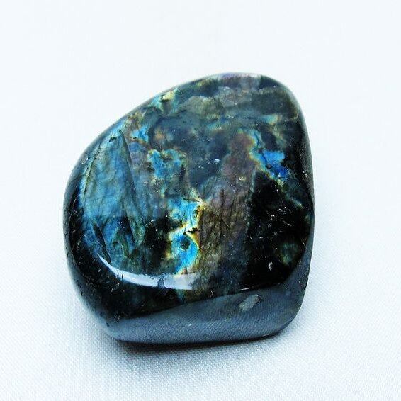 ラブラドライト 原石 一点物 171-7638