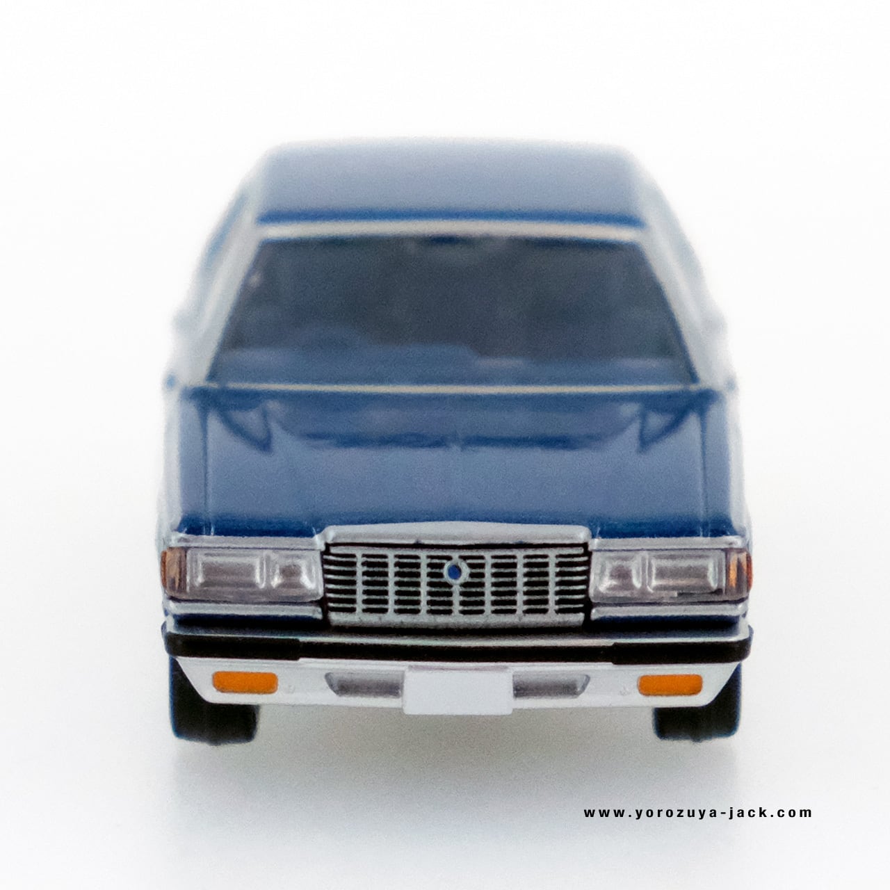 トミカリミテッドヴィンテージネオ LV-N74b トヨタ クラウン 4ドア