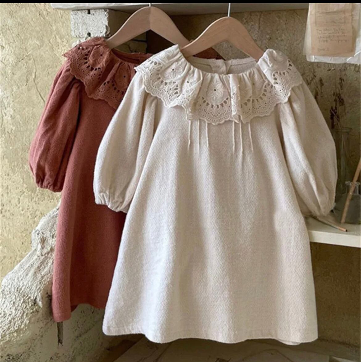 レース襟ワンピース