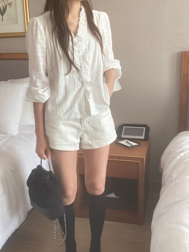 (予約) TOUST /  Roa pintuck blouse 2color