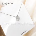 レディースネックレス 雪の結晶 スノーフレーク 冬 華奢 シンプル 可愛い おしゃれ ジュエリー ペンダント シルバー925 アレルギーフリー ホワイト クリスマス ギフト プレゼント 誕生日 記念日 デート 大人可愛い 上品 清楚　y12006 SA