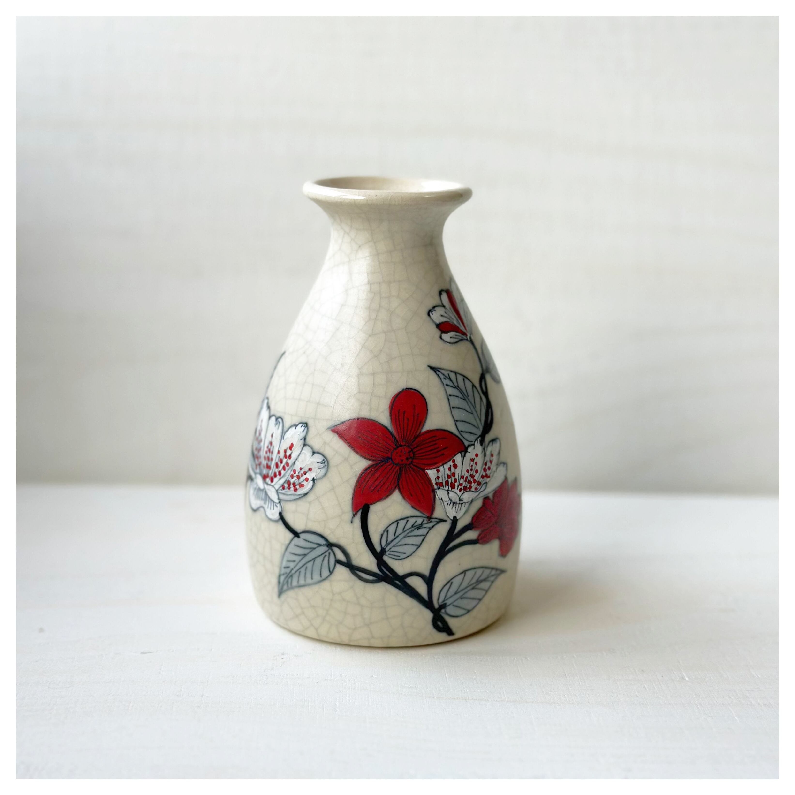 ベトナム　ソンべ バッチャン焼き　花器1点 ベトナムのバッチャン焼き 花柄の花瓶 | Kc-Labo's shop ベトナム雑貨