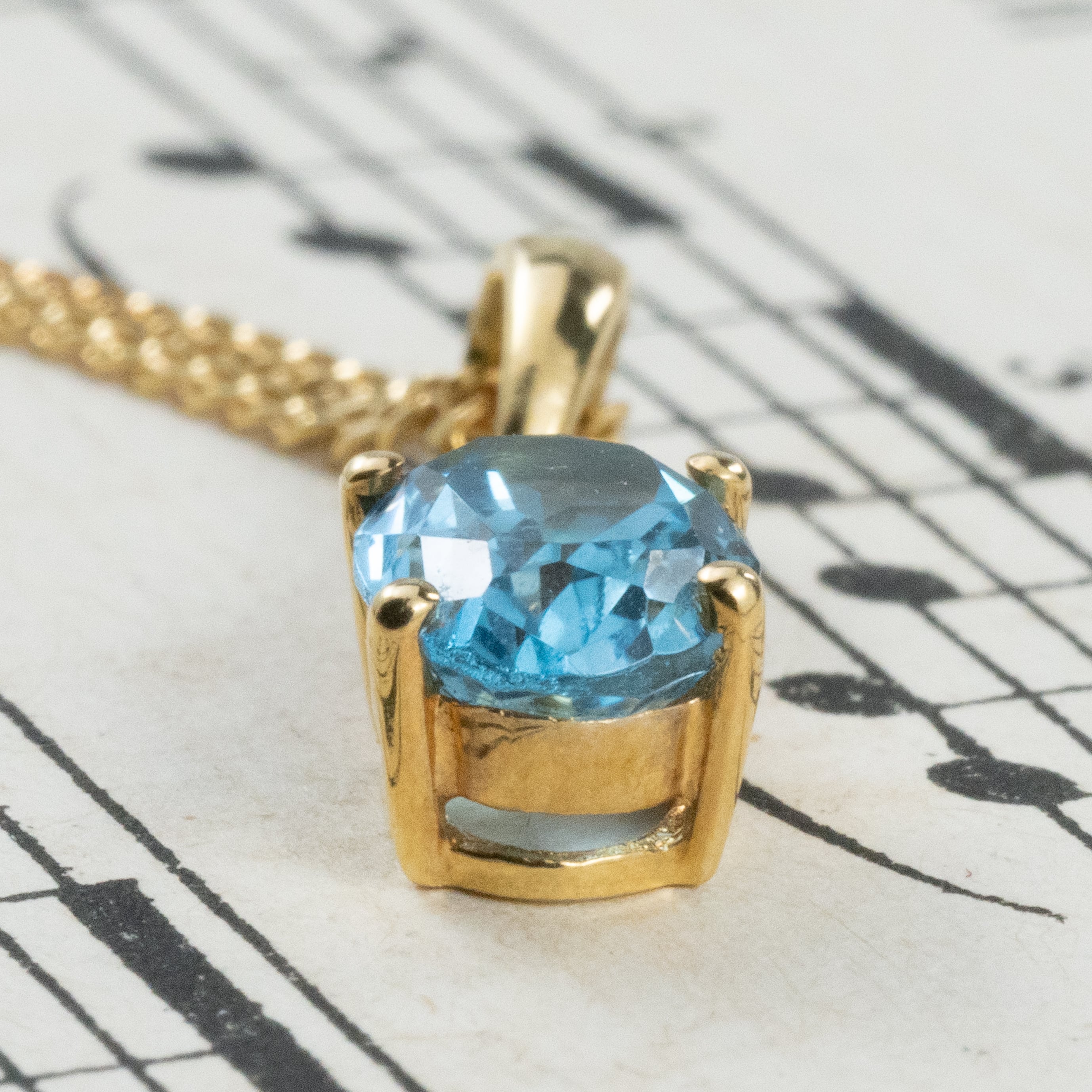 K18 イタリア ウノアエレ ブルートパーズ ダイヤモンド 40cm