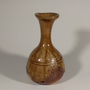 備前胡麻一輪花入 Bizen flower vase