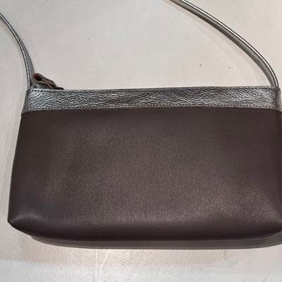 B.stuff　店舗限定アイテム☆お財布ポシェット　メタリック