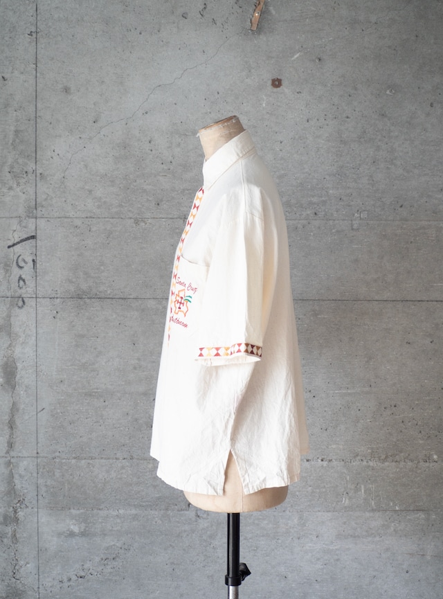 "Sirari Creaciones" used Embroidery shirt