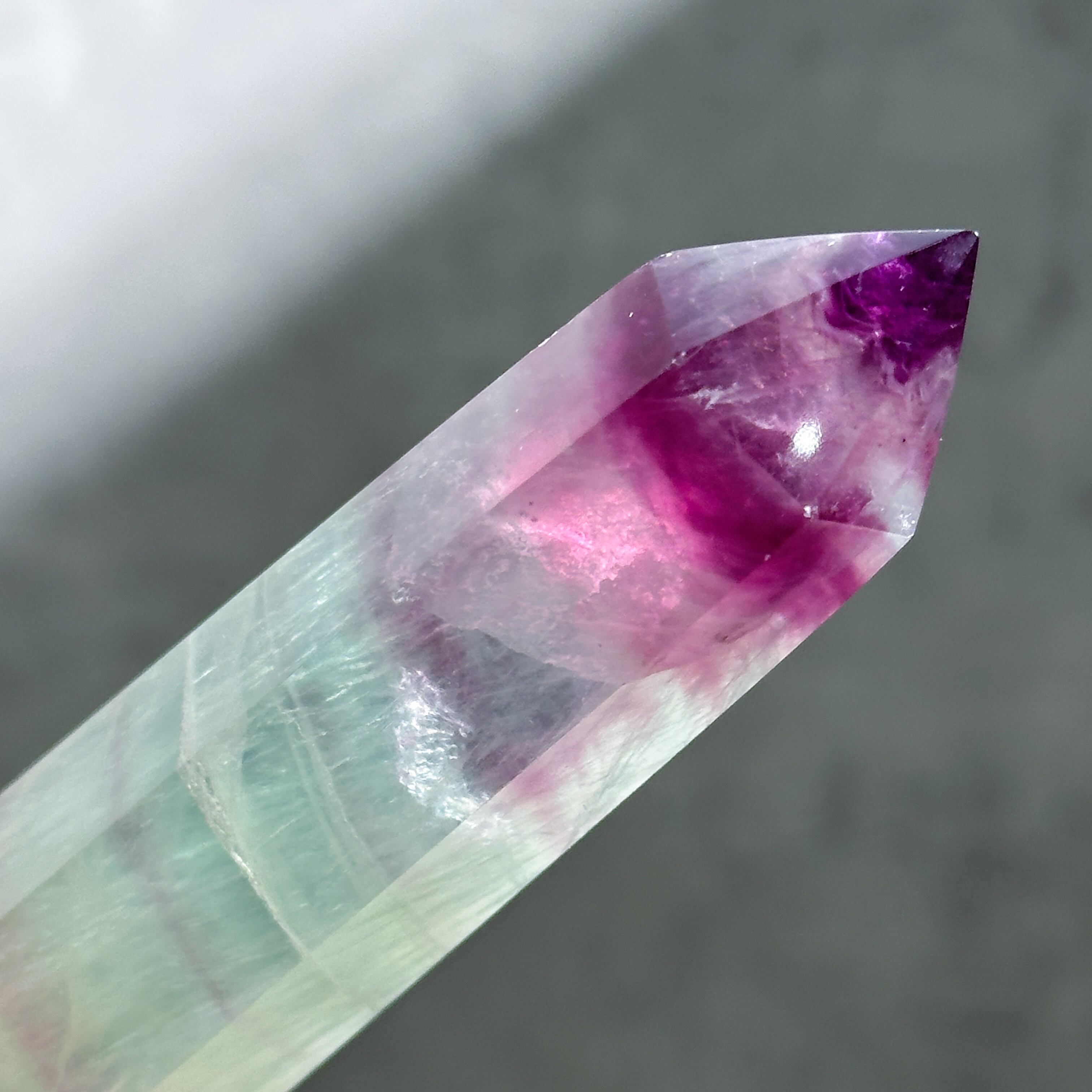 大型 天然石 レインボーフローライト タワー高さ約15センチ レインボーフローライト タワー23◇ Rainbow Fluorite ◇天然石・鉱物