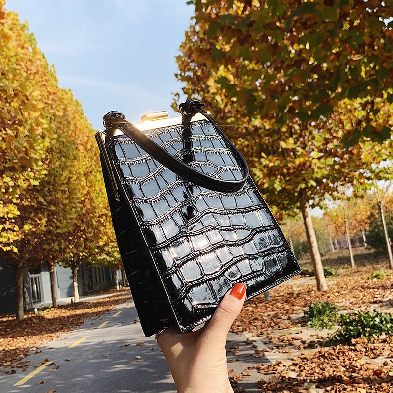 スタイルオータムウィンター 秋物 冬物 メッセンジャーバッグ Tiancai_Wing_Bag69876135234