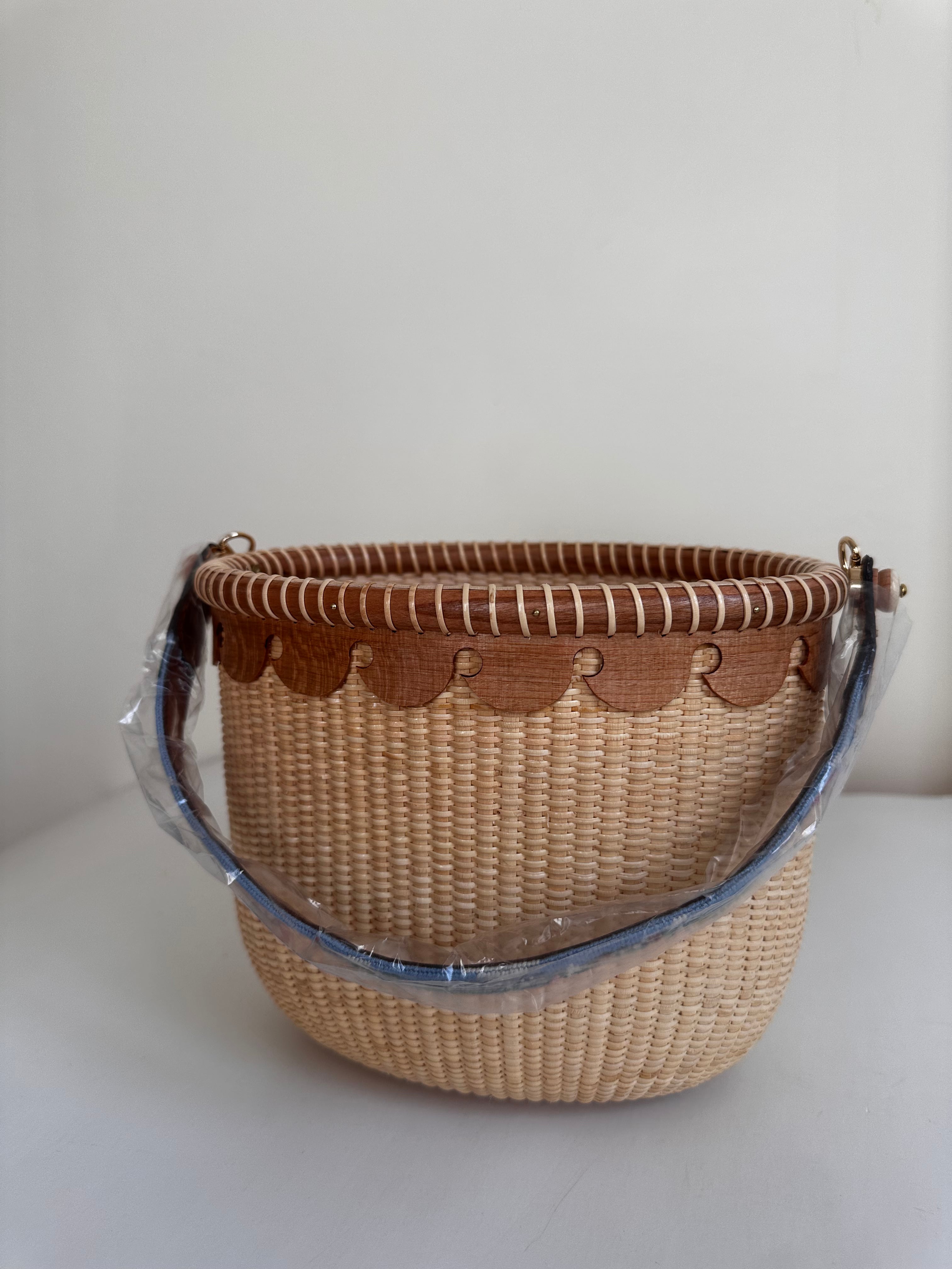 7"カクテル 波スカート付(ナンタケットハーバー刺繍ハンドル)