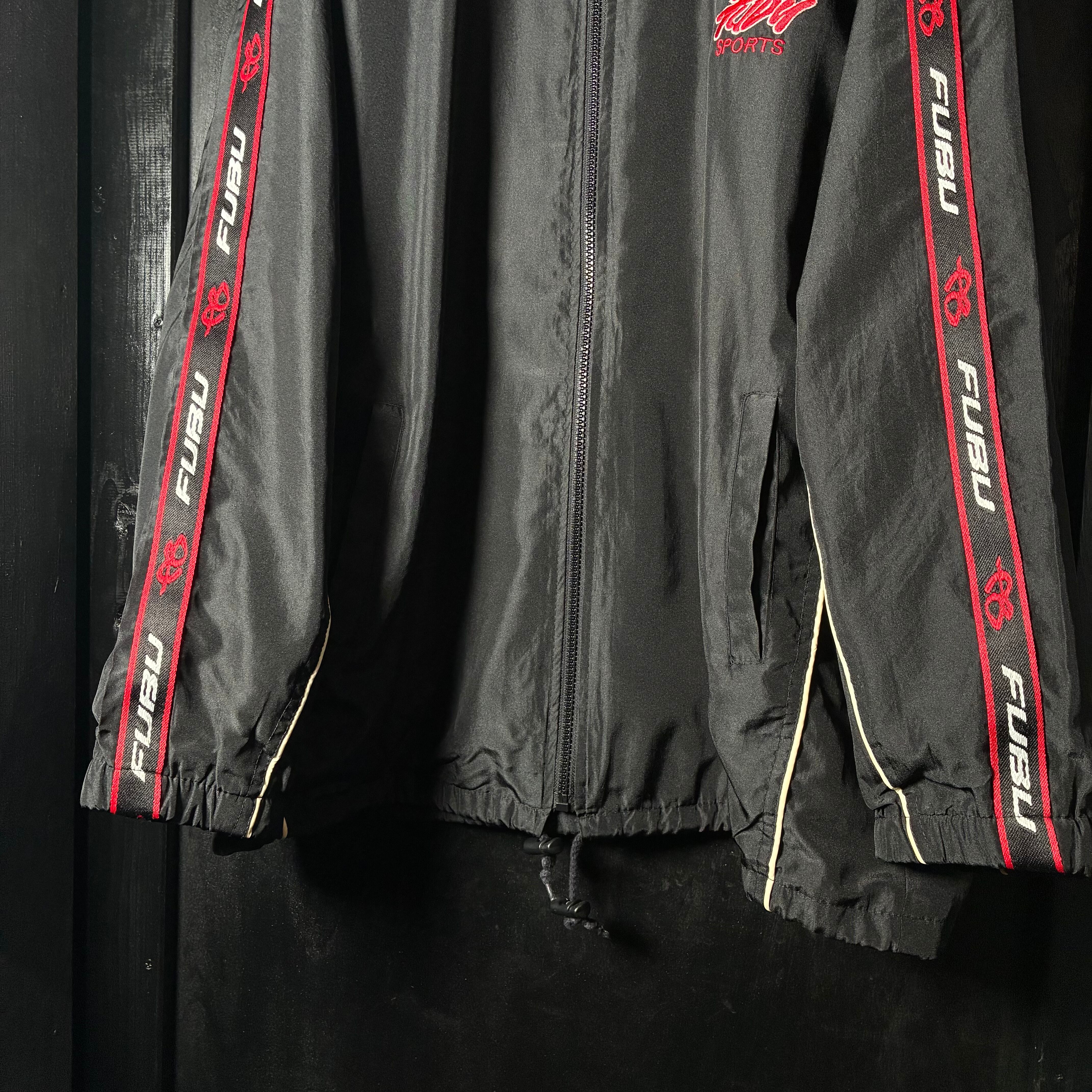 FUBU SPORTS ナイロンジャケット 赤黒 フブ L ドローコード | 古着屋