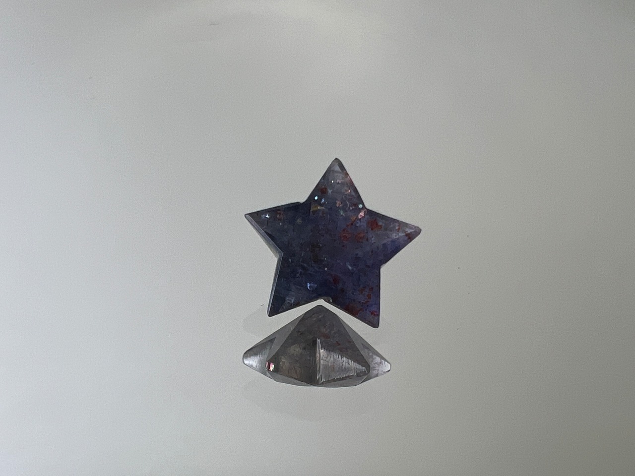 アイオライトサンストーン  1.52ct　[C13‐725]