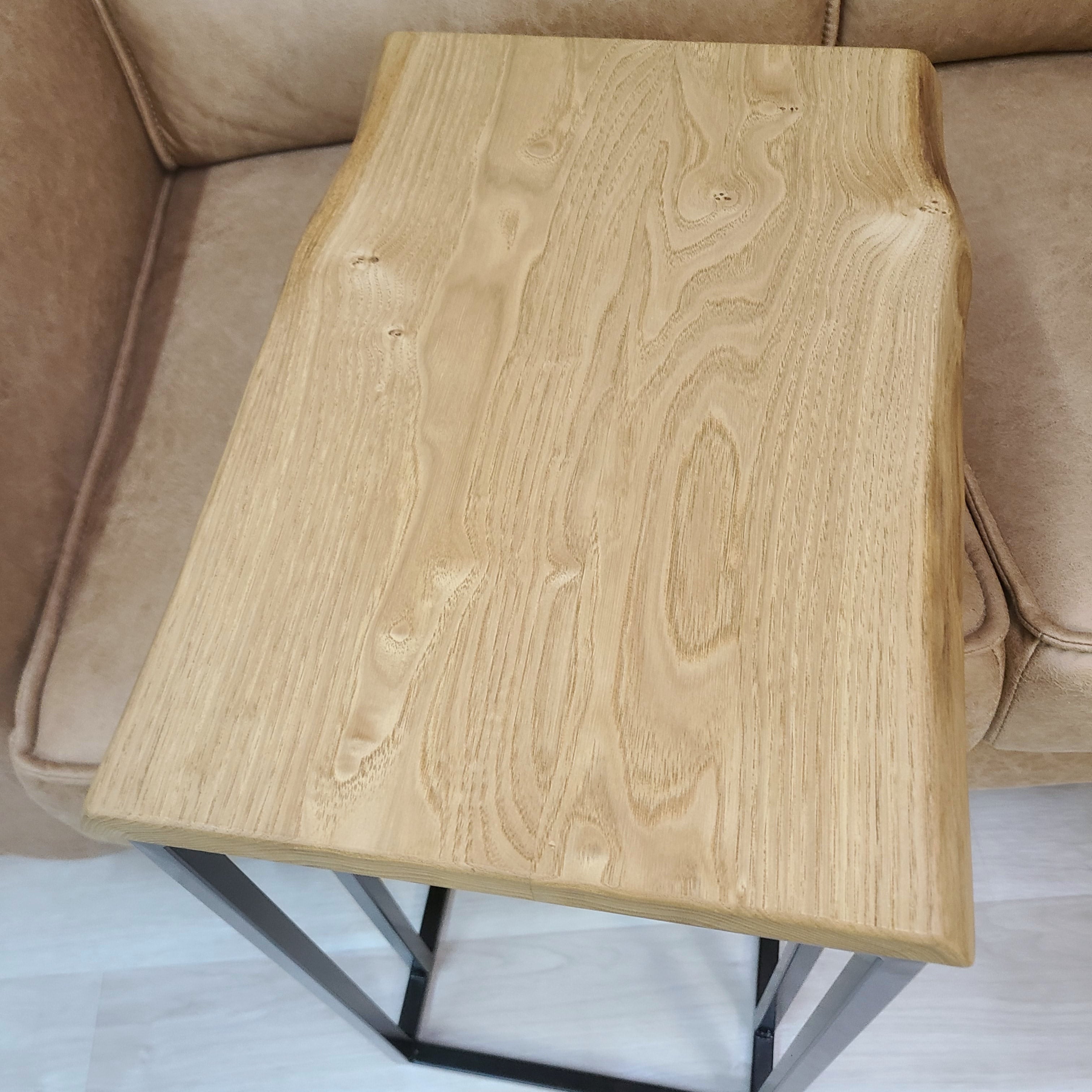 栗の木のサイドテーブル 天然木無垢材 現品限り特別価格にて | 冨成