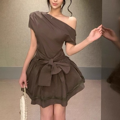 スラッシュドネックウエストマークワンピ ・11835