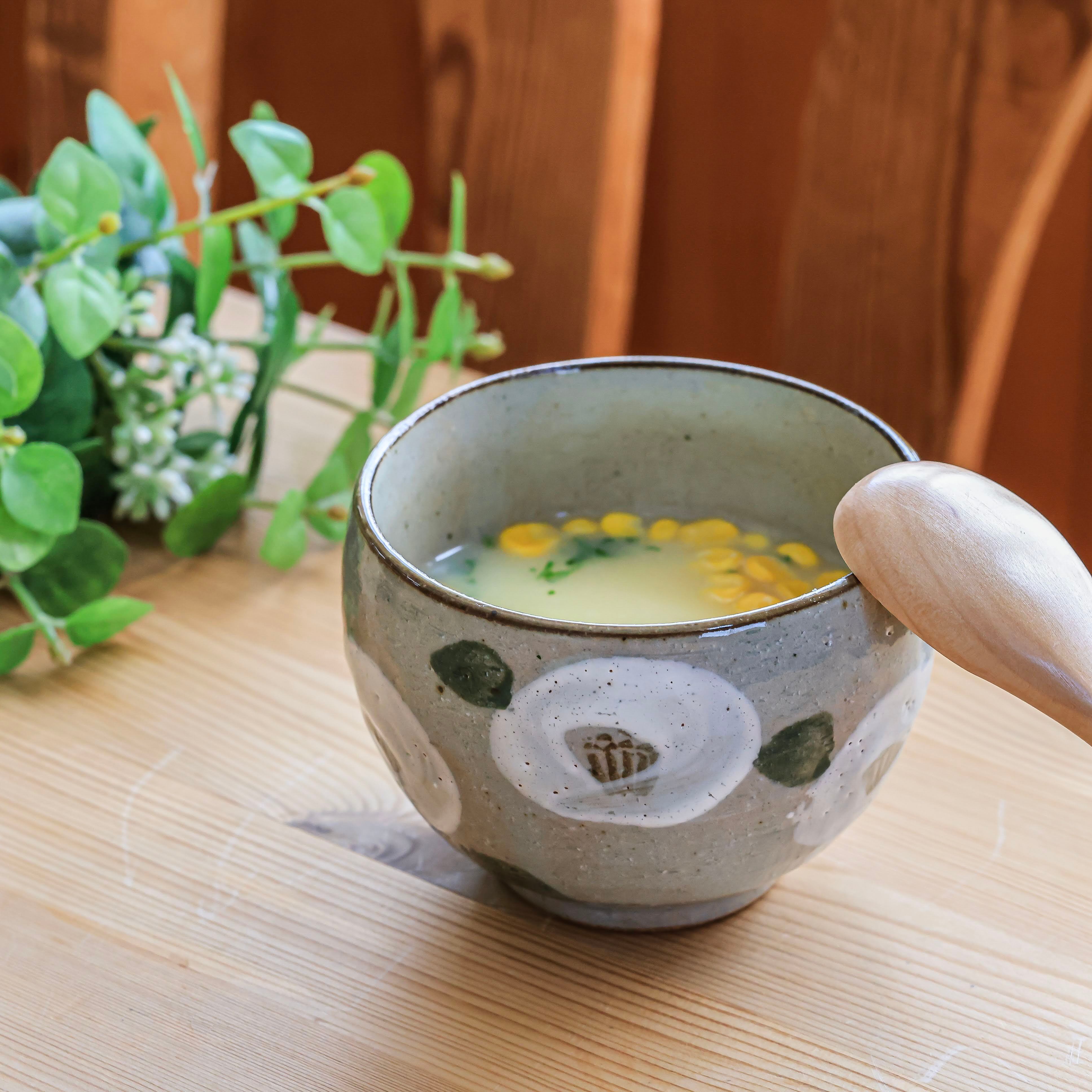 ゆったり碗「白椿」