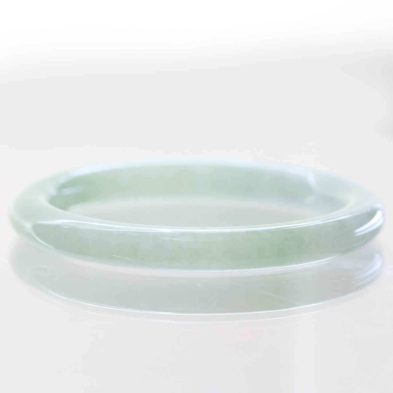【内径約56mm 】透明感抜群！バングル A貨翡翠 jd_bg1221