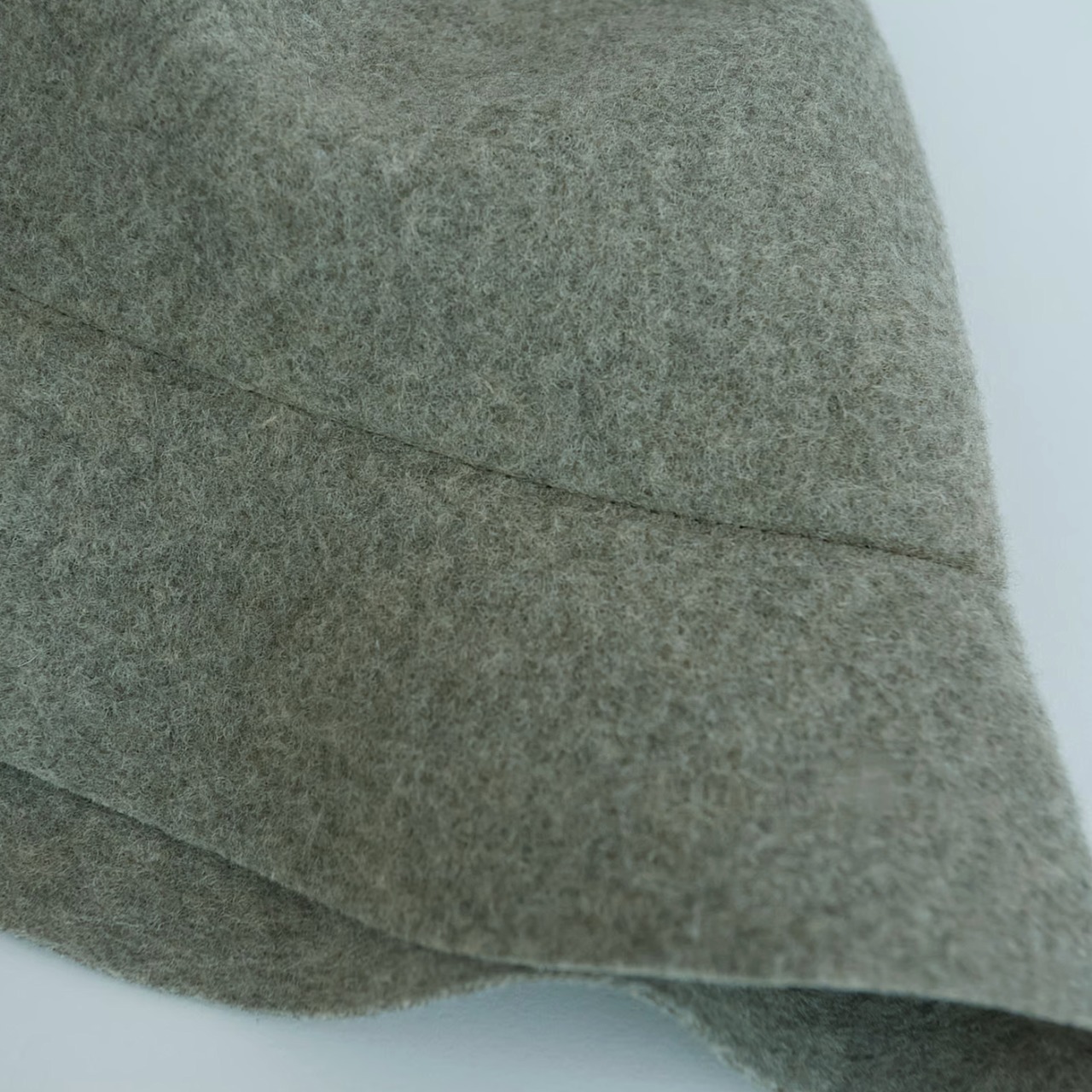 chisaki(チサキ) Polo 縮絨ニット ブリムハット