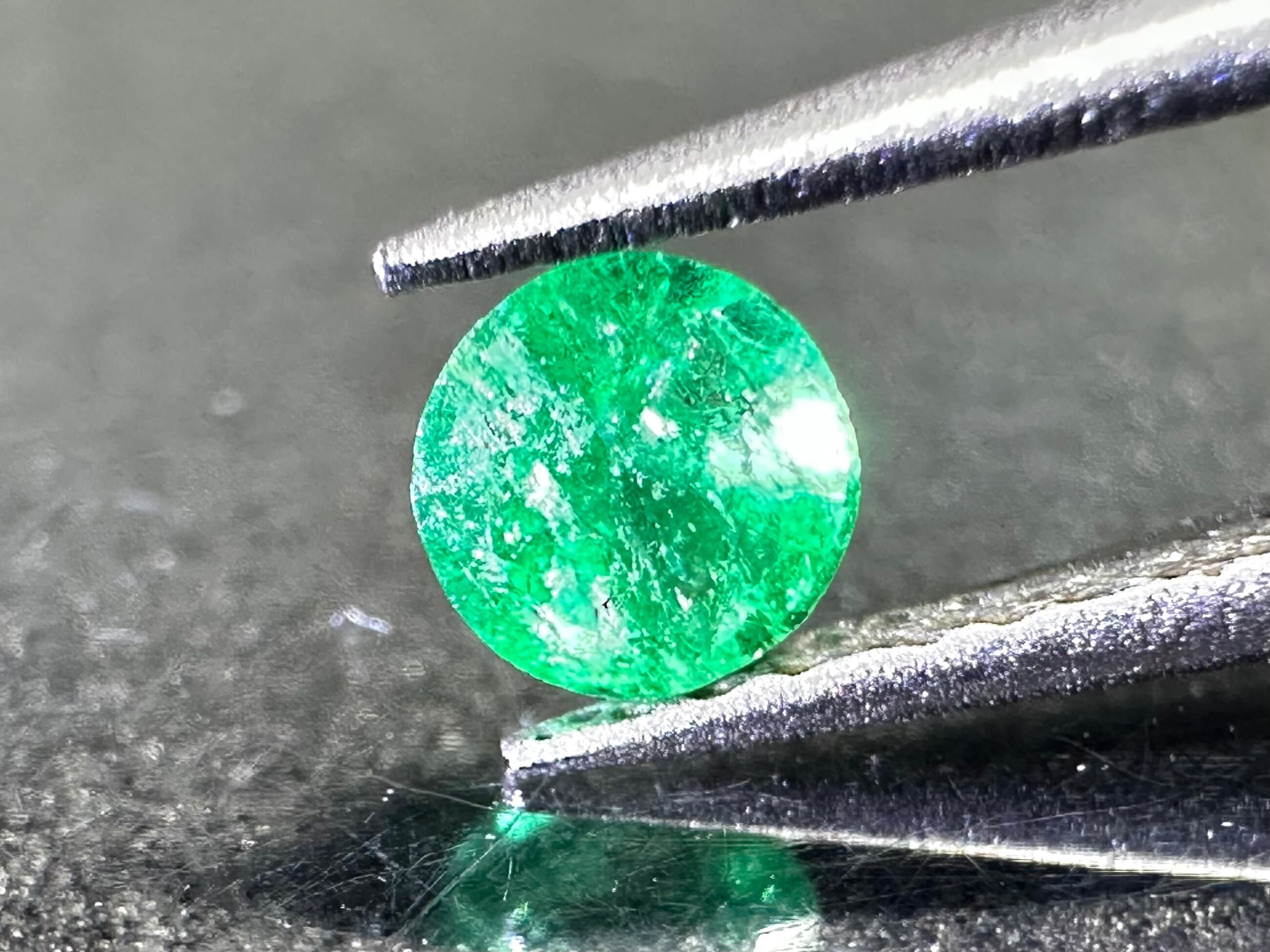 エメラルドルース 0.89ct】天然エメラルド コロンビア産 ルース 裸石 n5