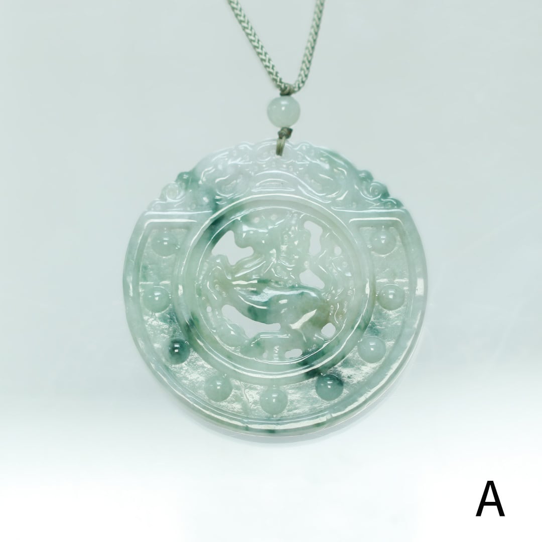中国工芸品　翡翠彫刻の装飾手鏡(シルバー刻印) Horse Carving 翡翠ネックレス A貨翡翠 jd_ne1299 | 【MeiNu