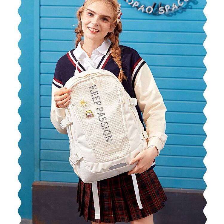 ノートパソコンバックパック 旅行 学生バックパック 男女共用使用　リュック カジュアル 女子高生 リュック 通勤 高校生 通学 リュック レディース リュック メンズ ユニセックス ノートパソコンバックパック リュック 旅行 学生バックパック 男女共用