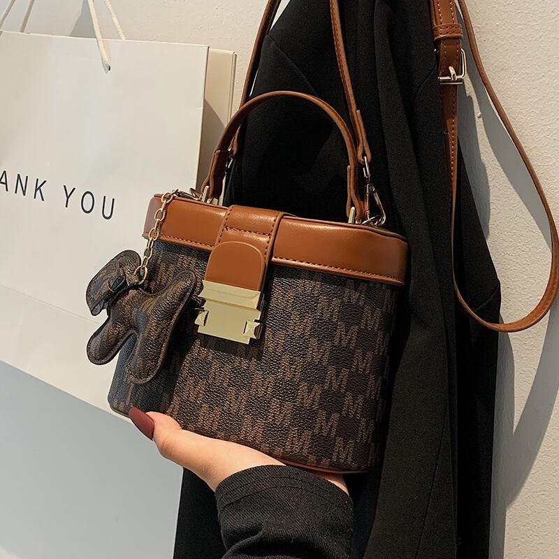 ウィンター 冬物 ハンドバッグ メッセンジャーバッグ Tiancai_Wing_Bag33301099052