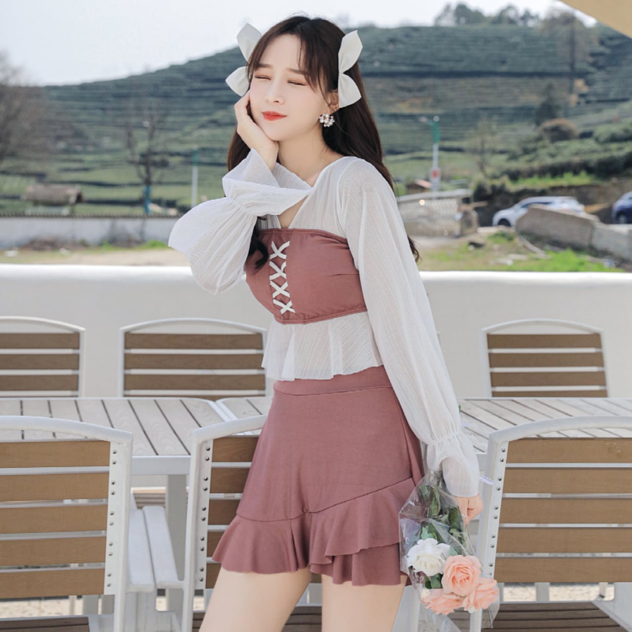 送料無料 3色 スカート 水着 セパレート 体型カバー ビキニ タンキニ 上下セット レトロ ガーリー かわいい 個性的 袖あり 長袖 水着 フリル バイカラー 韓国 水着 モテ レディース ピンク ブラック イエロー 黒 黄色 S M 大きいサイズ L Xl 二の腕カバー