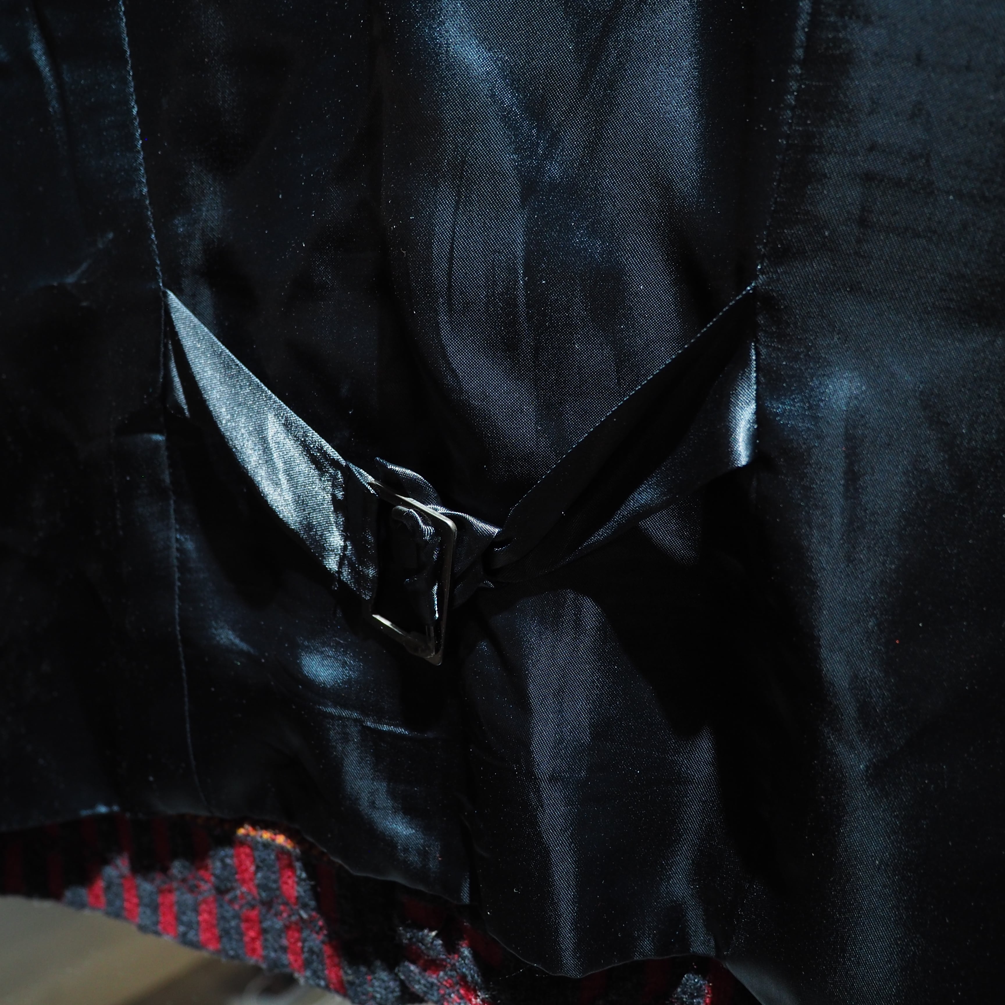 " OLD KENZO " Beautiful Flower Embbossed vintage knit vest