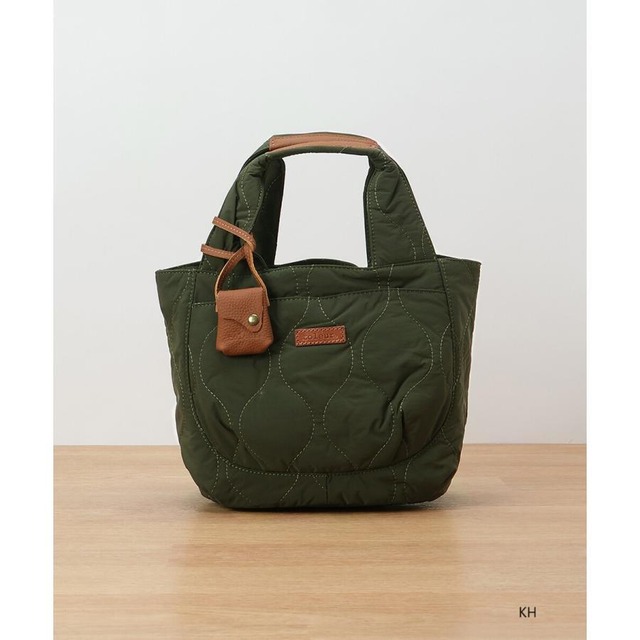 toleur（トーラ）ナイロンキルティングトート