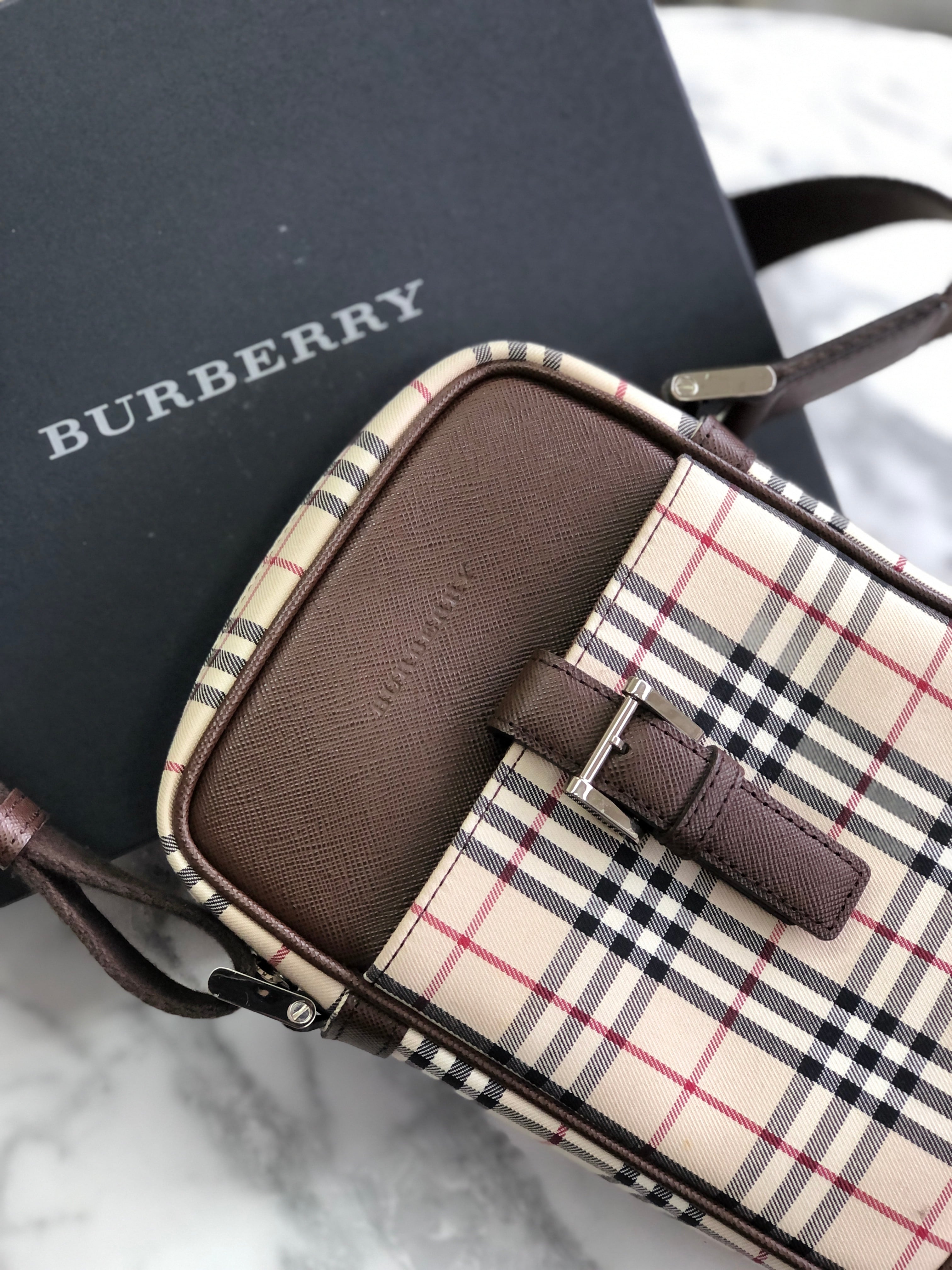 BURBERRY バーバリー ノヴァチェック レザー×キャンバス ポシェット