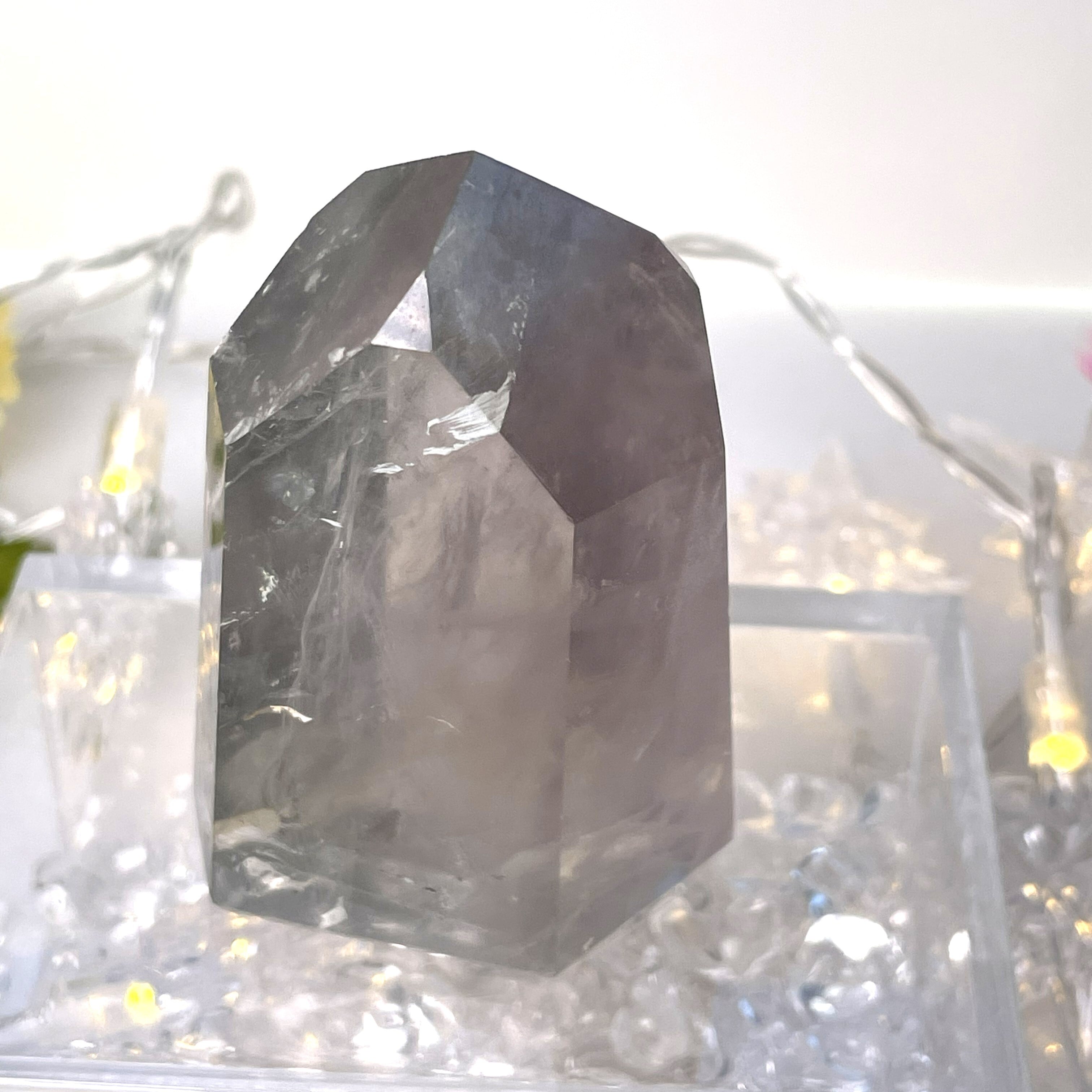 【心と現実を再生する癒しと調和の結晶】プラシオライト（グリーンアメシスト） ポリッシュポイント G3_3