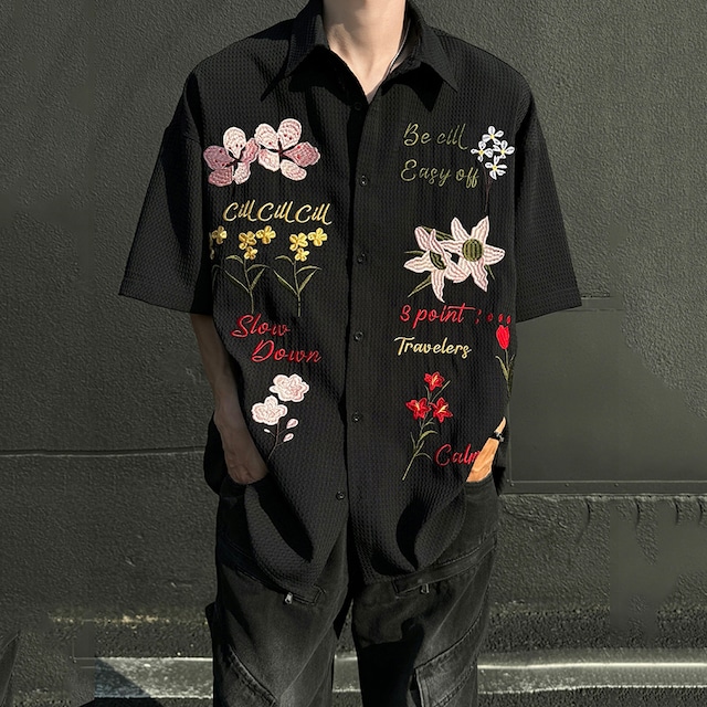 【NANSHIシリーズ】★シャツ★ 2color トップス 刺繍 花柄 半袖 男女兼用 メンズ カジュアル レトロ