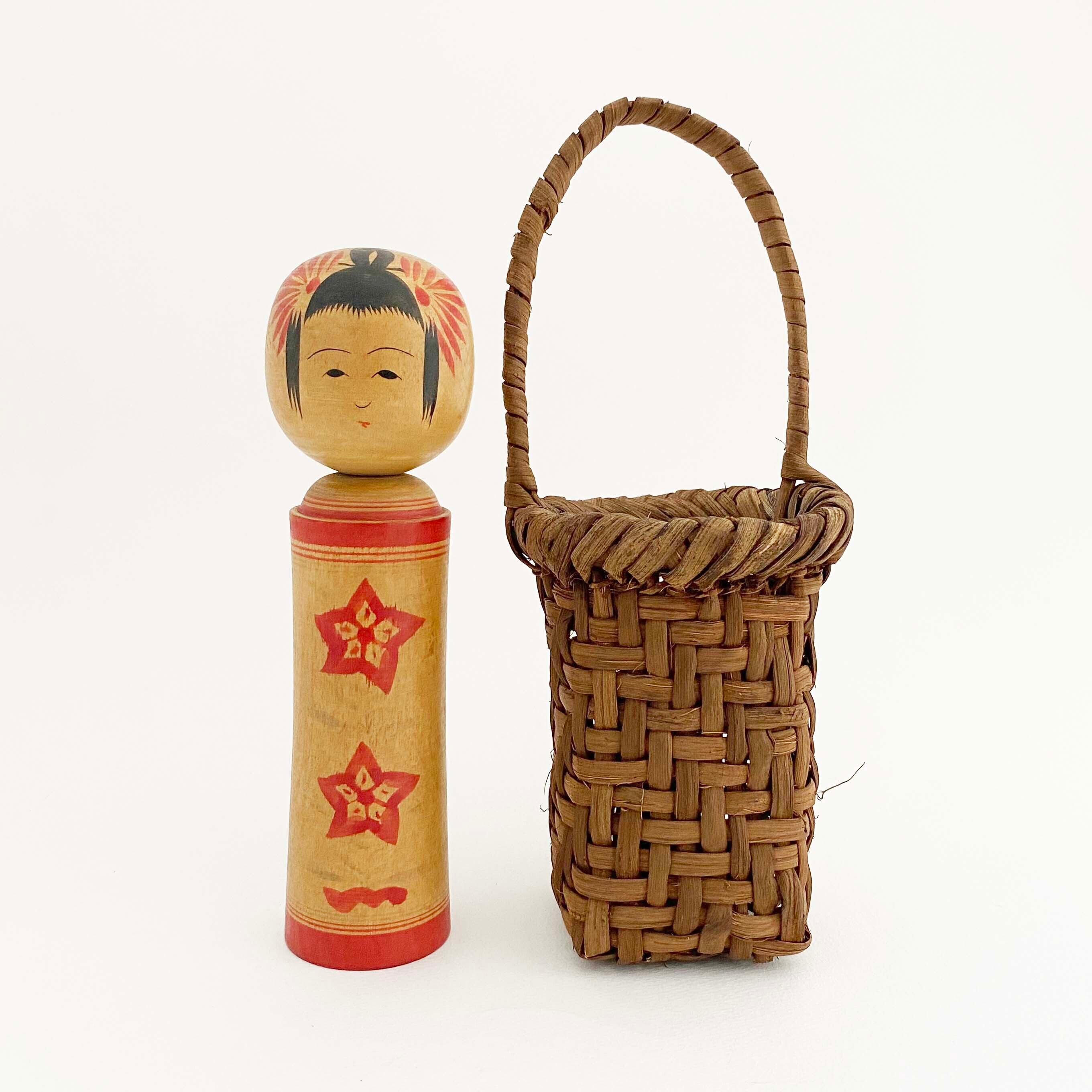 葡萄蔓かご+こけし 大(外鳴子系 / 本間留五郎工人)